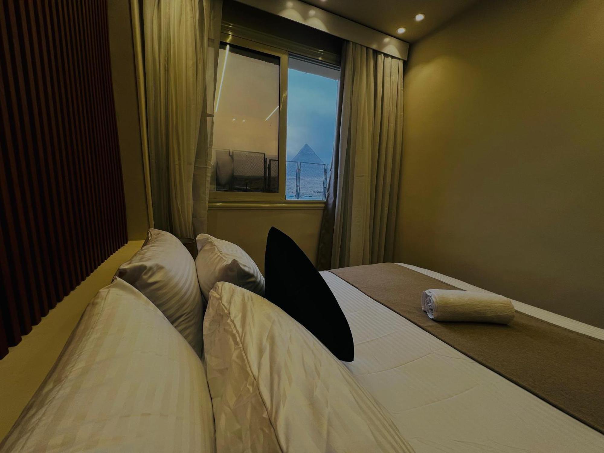 Great Scarab Pyramids View Hotel Kafret el-Gabal Exterior photo
